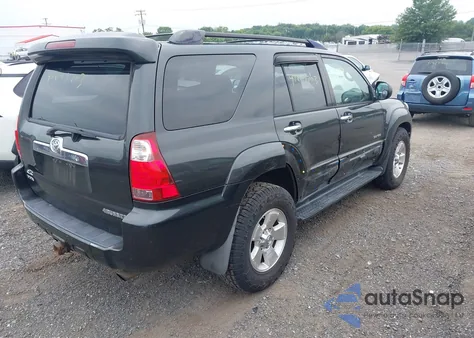 2006 Toyota 4Runner Sr5 V6 z USA, uszkodzony, nr VIN JTEBU14RX68068646